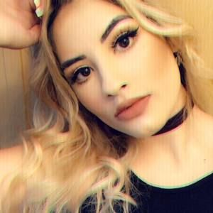 Meet your Posher, Sarahi